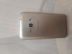 Samsung. �/�, 8 ��, �������, 3G, 4G LTE, Dual-SIM ����