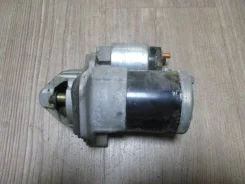 ������� Nissan Note NE12 HR12 � ������� 23300-1HC0D ����
