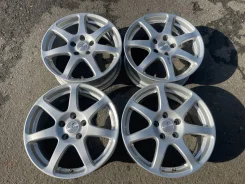 Valbrem. 7.0x17", 5x114.3, ET38 ����