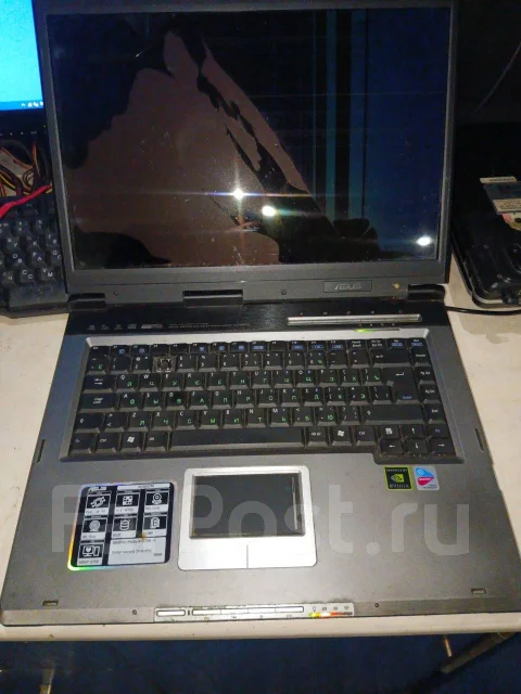 Asus. 15.4", 2,1����, WiFi: 1, Bluetooth: 1 ����