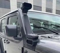 �������� Jeep Wrangler JL 82215350AD ����