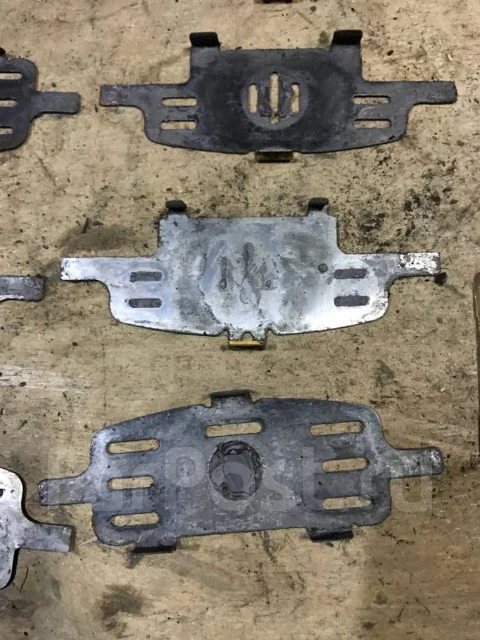 �������� �������� Nissan 40809N00A D40809N00A ����