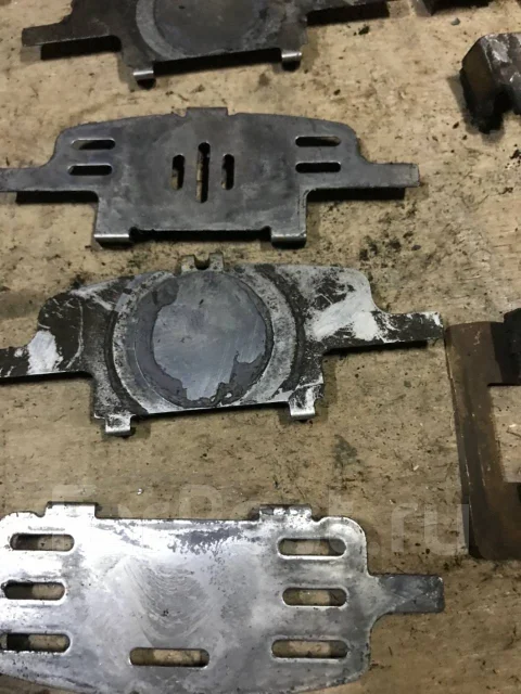 �������� �������� Nissan 40809N00A D40809N00A ����