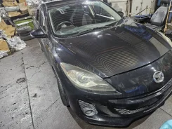 Mazda Axela. BLFFW, PEVPS ����