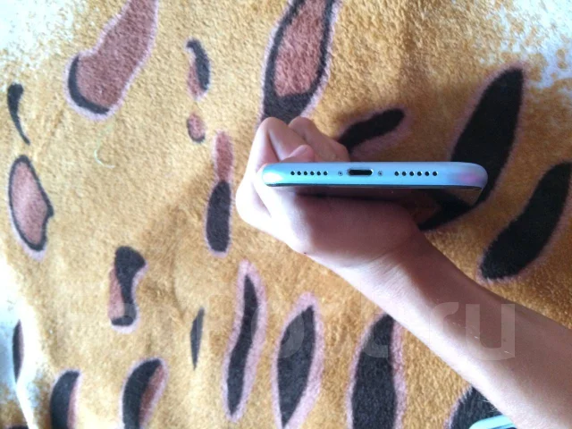 Apple iPhone Xr. �/�, 128 ��, �����, 4G LTE, NFC ����