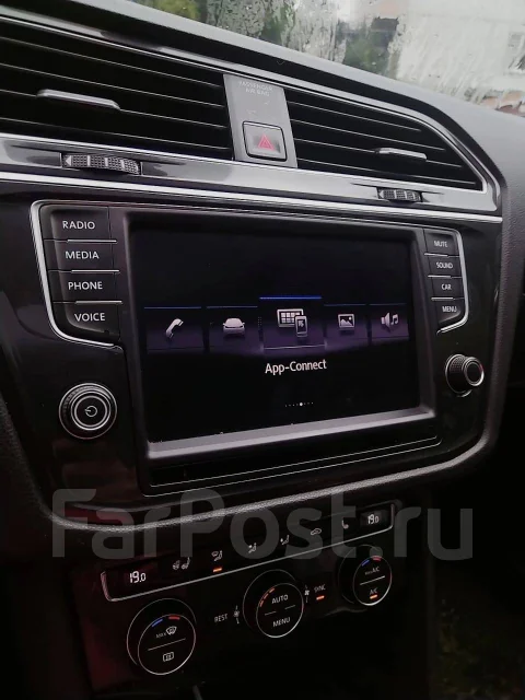 Volkswagen Tiguan. �������, 4wd, 2.0 (178��.�.), ������, 138 900����. �� ����