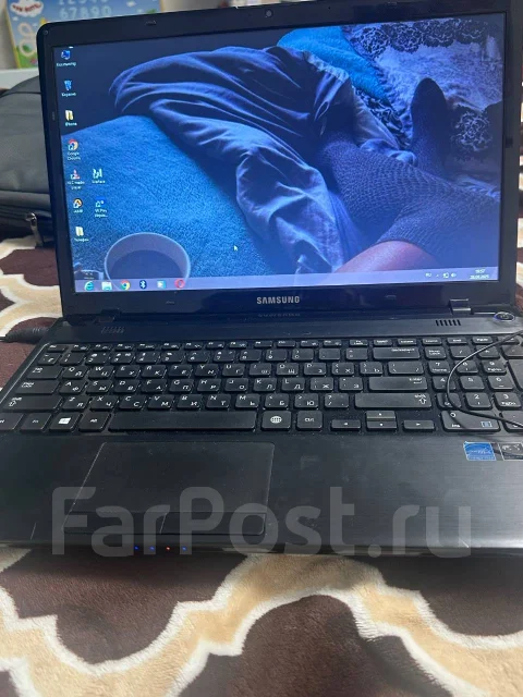 Samsung 355E5C. ���� 500���, WiFi: 1, Bluetooth: 1 ����