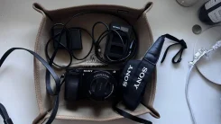 Sony Alpha ILCE-6000. 20 � ����� ��, ���: 5�. ��� ����� �� ������������ ����