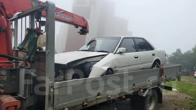 Toyota Corona. �������, ��������, 1.0 (91��.�.), ������, 80 000����. �� ����
