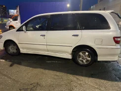Nissan Presage ����
