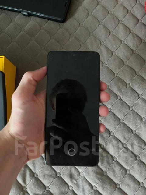 Xiaomi Poco X7. �/�, 256 ��, ������, 4G LTE, Dual-SIM, NFC ����