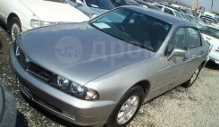 Mitsubishi Diamante ����