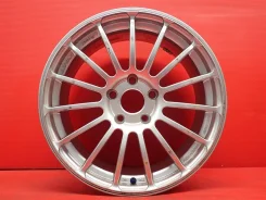 Advan Racing RT