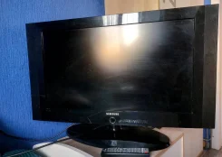 Samsung LE32A330J1. LCD (��) ����
