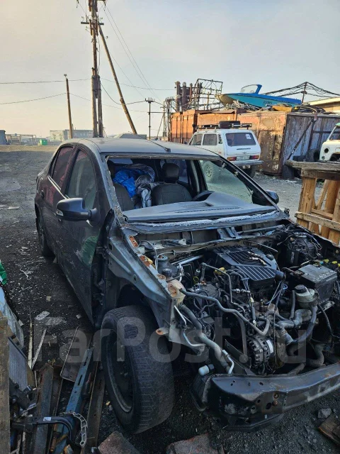 Renault Logan. K7M ����