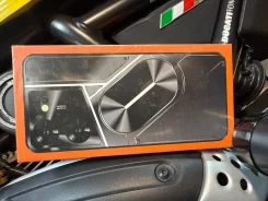 Tecno Pova 5 Pro 5G. �����, 1 ��, ����� ����