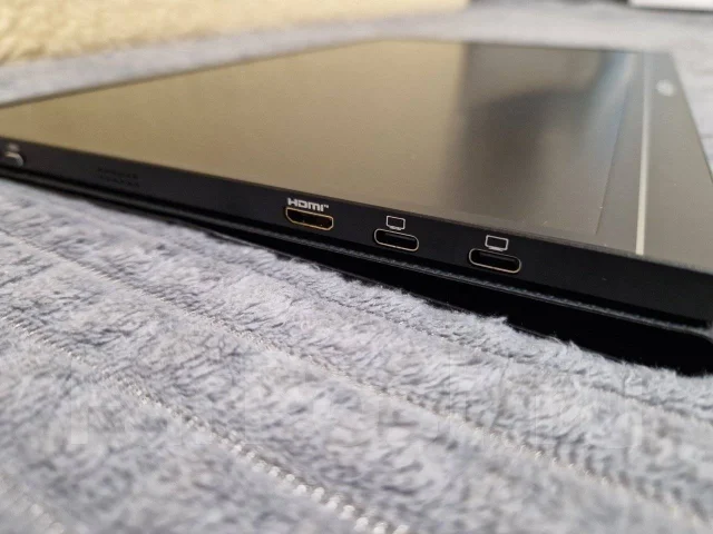 Arzopa. 15.6" ����