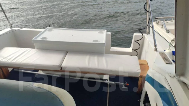 Searay. 1989 ���, ����� 7,3��., ��������� ���������, 225��.�., ������ ����