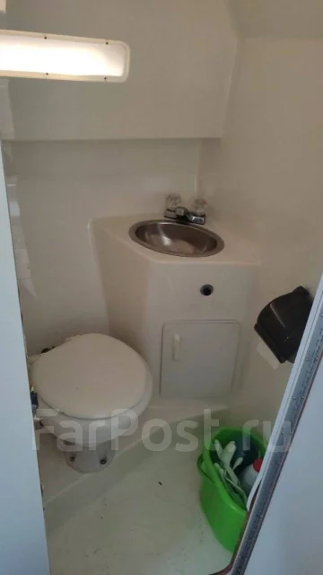 Searay. 1989 ���, ����� 7,3��., ��������� ���������, 225��.�., ������ ����