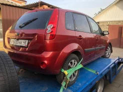Ford Fiesta ����