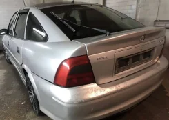 Opel Vectra ����