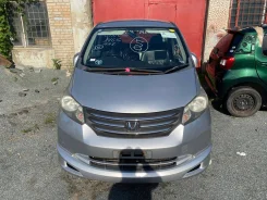 Honda Freed. GB3, L15A ����