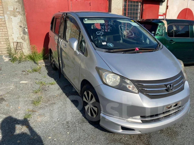 Honda Freed. GB3, L15A ����