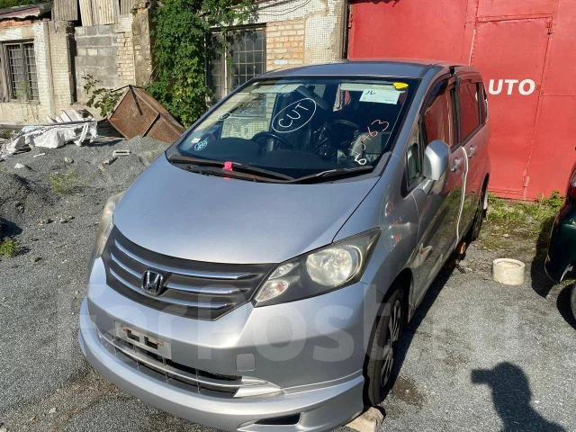 Honda Freed. GB3, L15A ����