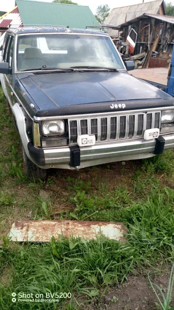 Jeep Cherokee ����
