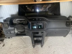 ������ �������� ������ (�������) Chery Tiggo 3 2019 T115305021FL ����