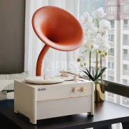 ��������� ������������� RETRO STYLE 33/78/45 ��/���, +FM/BT/USB, ���� ��������-��������� ����
