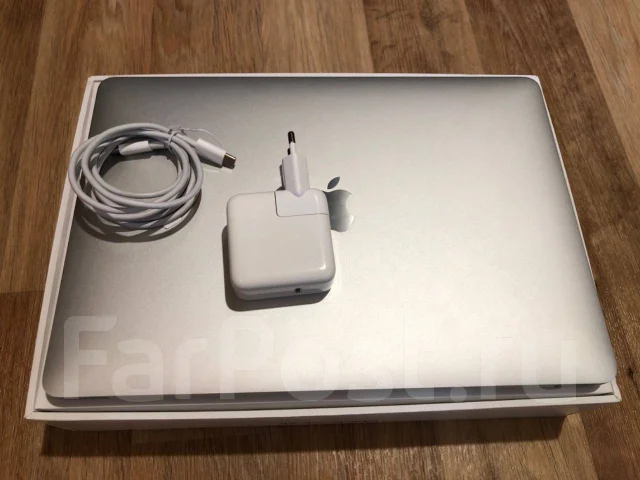 Apple. 13.3 ������, ������ 16 �� ����