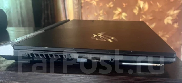 Asus ROG Strix. ��� 16 ��, ���� 500���, WiFi: 1, Bluetooth: 1, ����������� �� 3��. ����