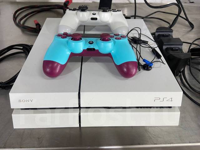 Sony PlayStation 4 ����