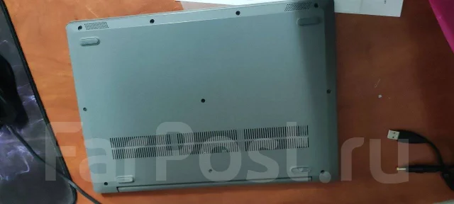 Lenovo IdeaPad 3 15ARE05. 15.6", 2,7����, ��� 8 ��, ���� 512���, WiFi: 1, Bluetooth: 1, ����������� �� 4��. ����