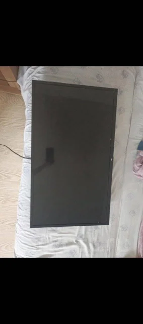 Xiaomi Mi TV 3 ����