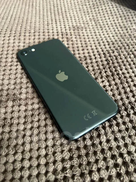 Apple iPhone SE. �/�, 128 ��, ������, 4G LTE ����