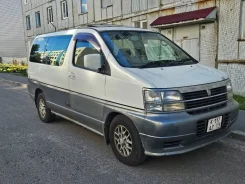 Nissan Elgrand. AVWE50003359 ����