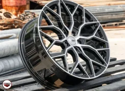 Vossen HF-2. 8.0x19", 5x108, ET38, �� 73,1���. ����