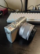 Canon EF-M ����