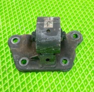 ����� ��������� ����� Mitsubishi Lancer Cedia 2000-2003 �/� Mitsubishi MR403670 MR403670 ����