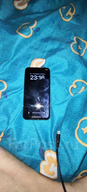Apple iPhone X. �/�, 64 �� ����