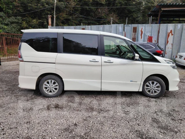Nissan Serena. GFNC27, MR20DD ����