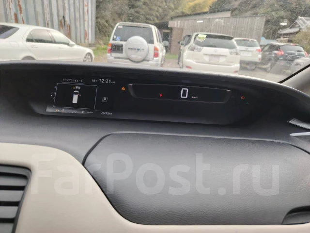 Nissan Serena. GFNC27, MR20DD ����