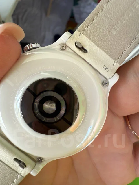 Huawei Watch 3 Pro. GPS, IP68 ����