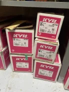 ����������� ������ 333247/333246 KYB Daihatsu Charade GranMove Pyzar 333247 ����