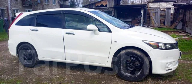 Honda Stream. �������, ��������, 1.8 (140��.�.), ������, 186����. �� ����