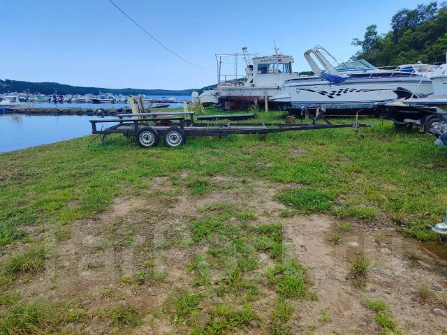 Searay. 1989 ���, ����� 7,3��., ��������� ���������, 225��.�., ������ ����
