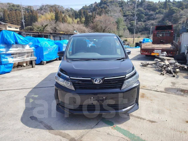 Toyota Voxy. ZRR75G, 2ZRFAE ����