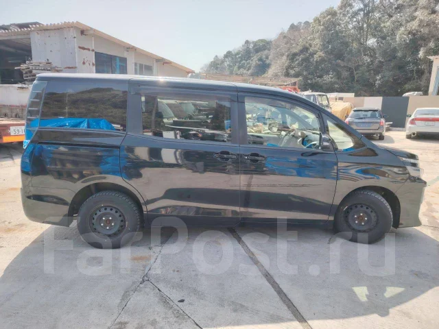 Toyota Voxy. ZRR75G, 2ZRFAE ����